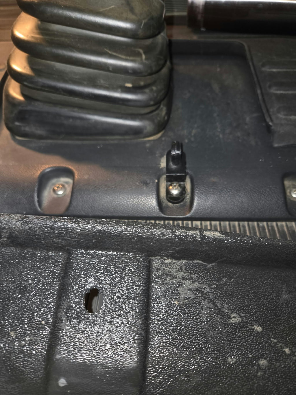Peterbilt 389 Floor Mat Retainer Clip | PETG Floor Mat Holder | Semi Truck Interior Accessory | 3D Printed Floor Mat Bracket